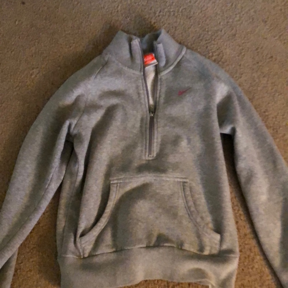 Nike sweatshirt